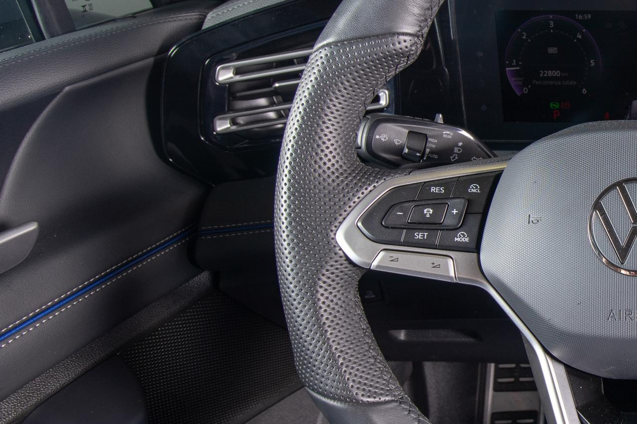 Volkswagen Tiguan 2.0 Tdi Dsg 4motion R-line 193 Cv Gancio Traino
