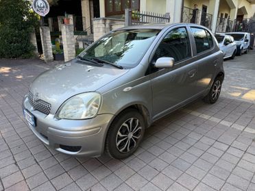 Toyota Yaris 1.0i 16V cat 5 porte Sol
