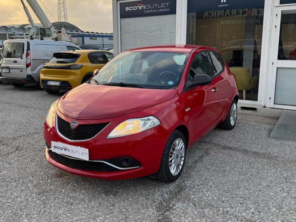 LANCIA Ypsilon 3ª serie - Ypsilon 1.2 69 CV 5 porte Silver