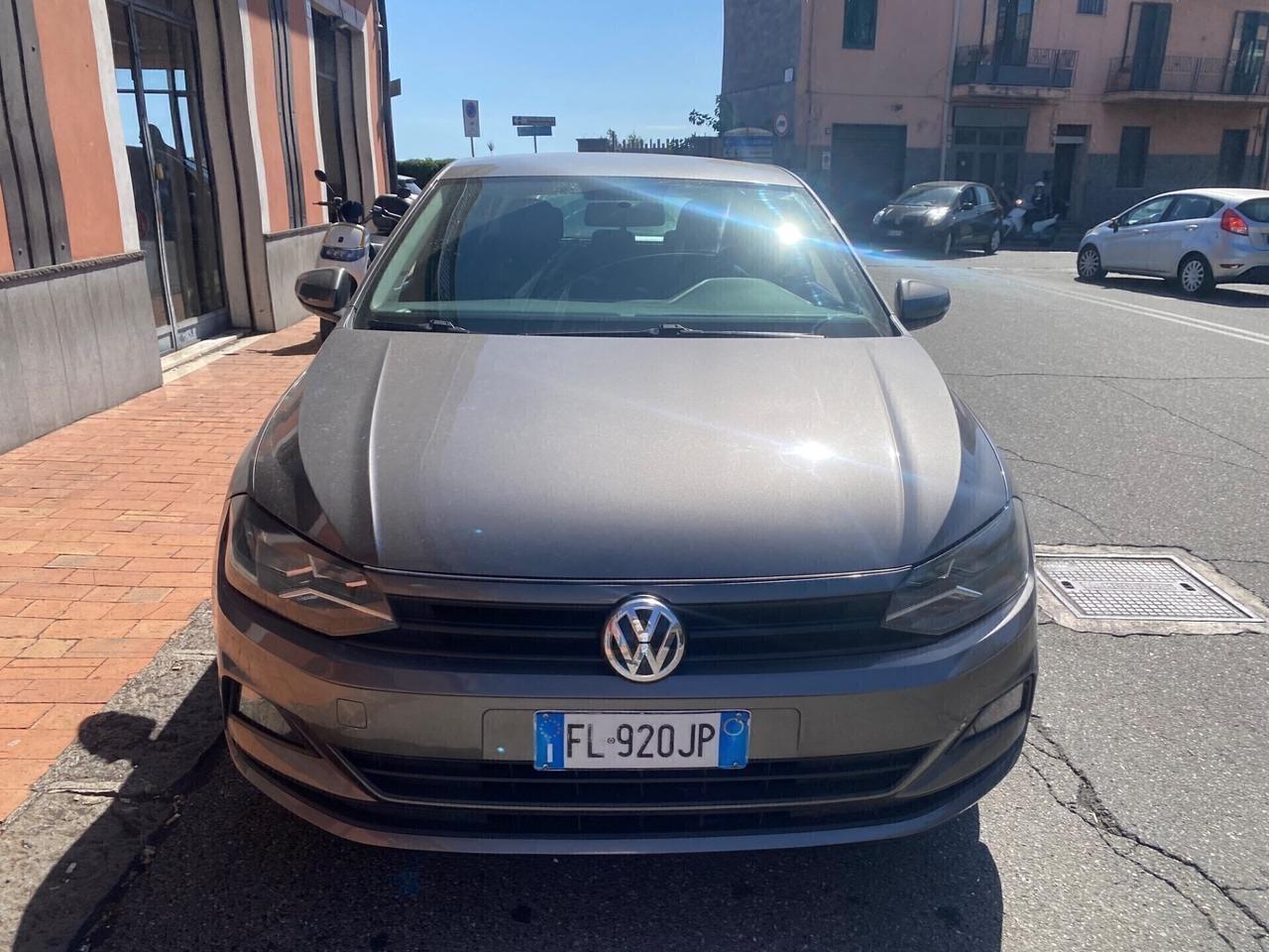 Volkswagen Polo business 1.0 mpi 5p comfortline bl