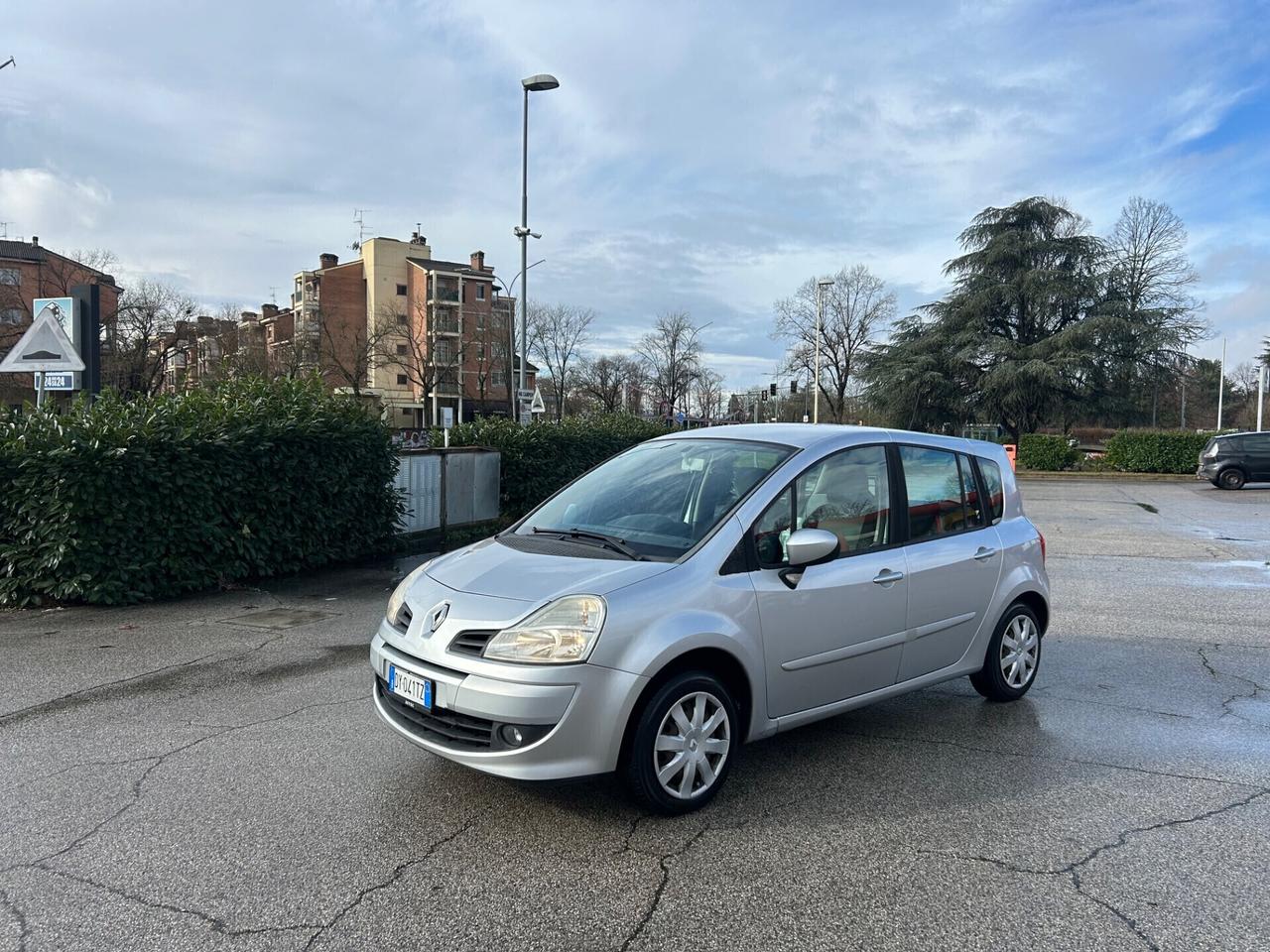 Renault grand modus 1.2 cc benzina unica proprietaria