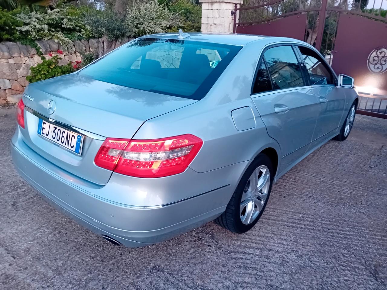 Mercedes-benz E 350 E 350 CDI BlueEFFICIENCY Avantgarde