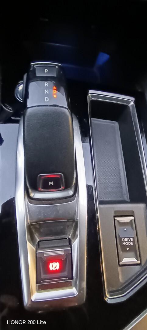 Peugeot 3008 1.5 bluehd Acti Pack 130cv eat8