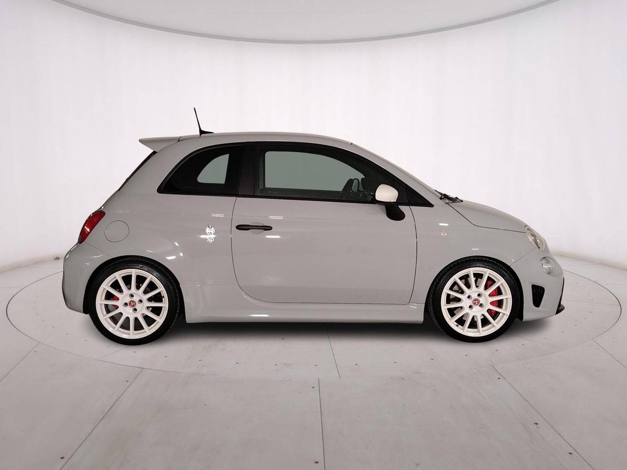 Abarth 500 595 1.4 t-jet esseesse 180cv