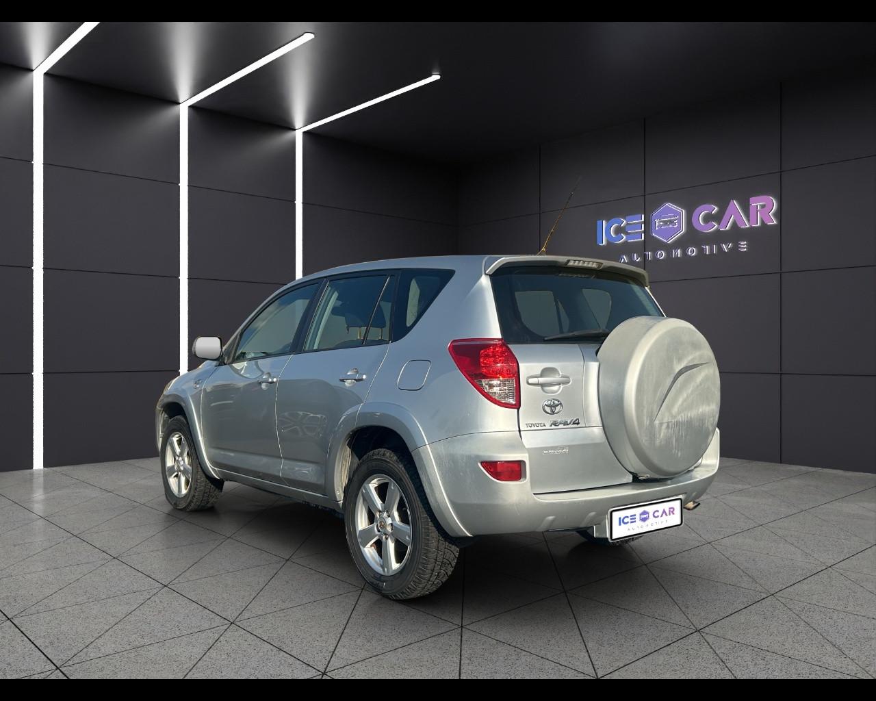 TOYOTA RAV4 3ª serie - RAV4 2.2 D-4D 136 CV