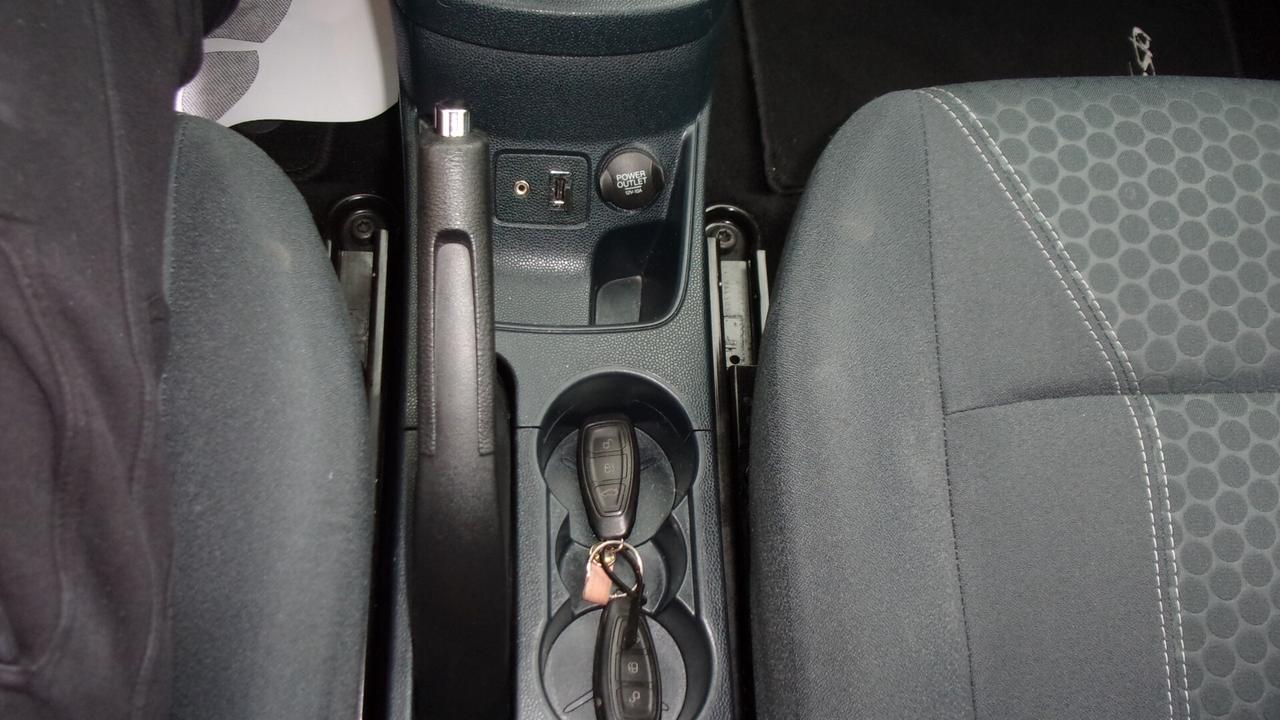 Ford Fiesta 1.4 TDCi 5p. Titanium