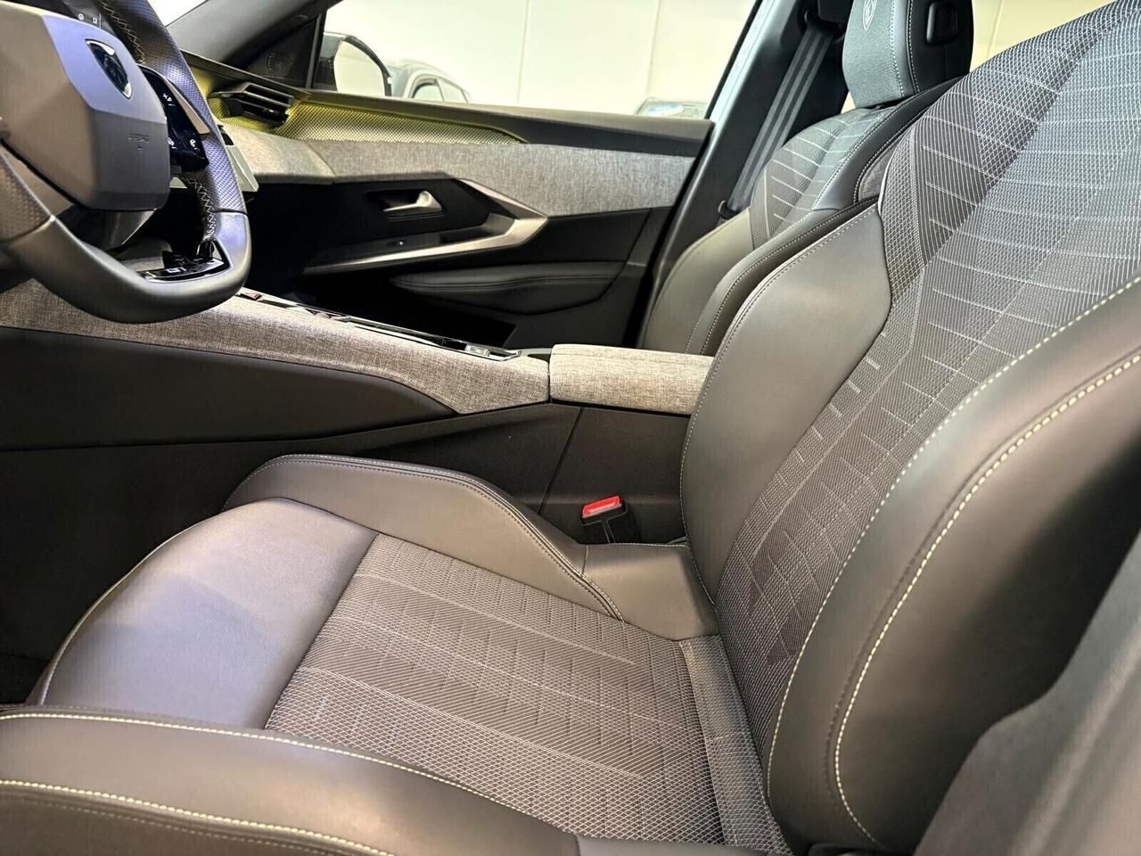 Peugeot 3008 GT Hybrid 145 e-DCS6 SPOTICAR