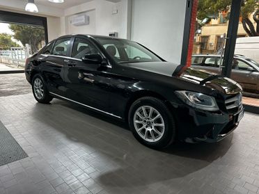 Mercedes C 220 d berlina Auto - venduto