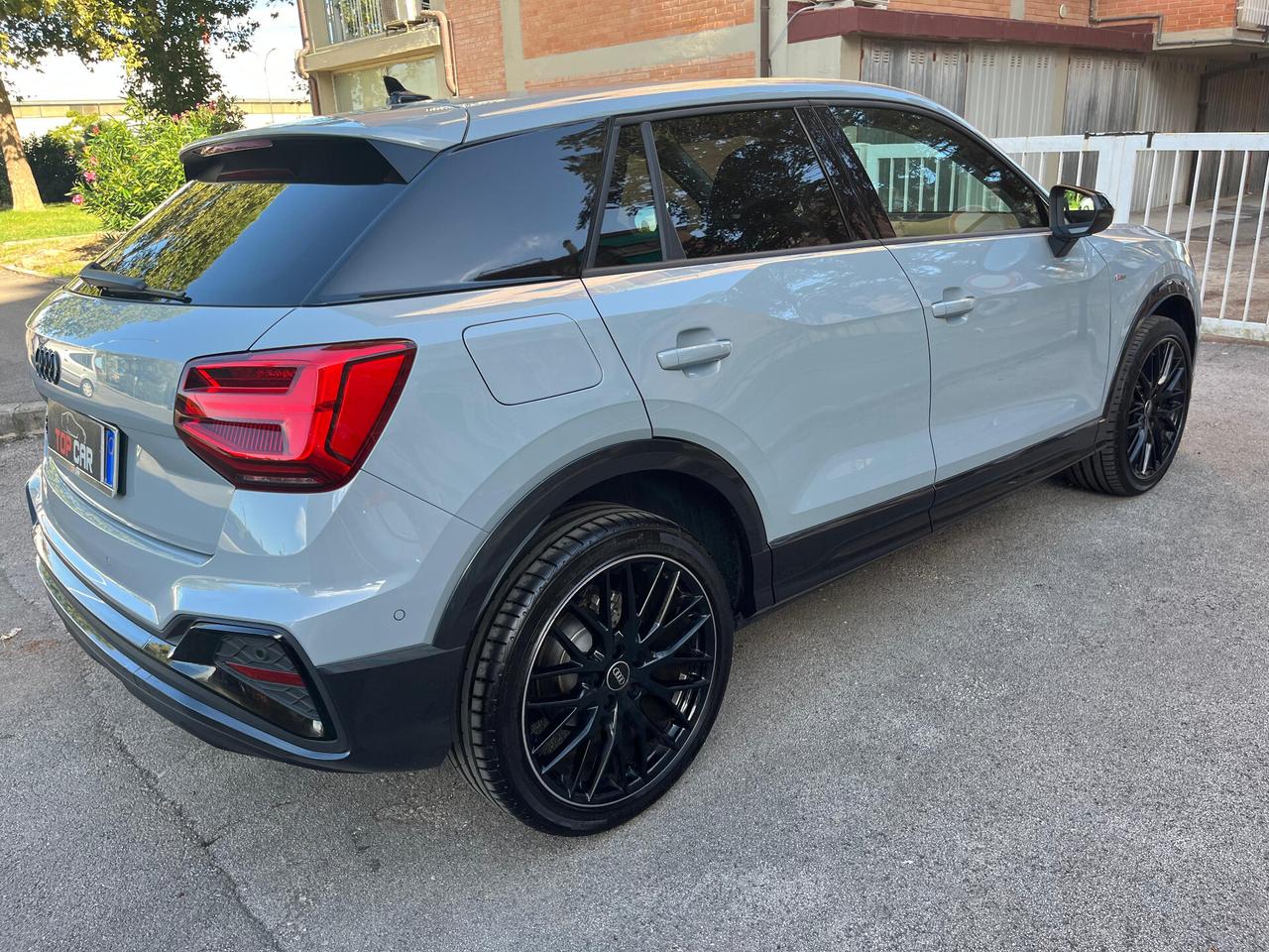 Audi Q2 30 TDI Identity Black S LINE MANUALE