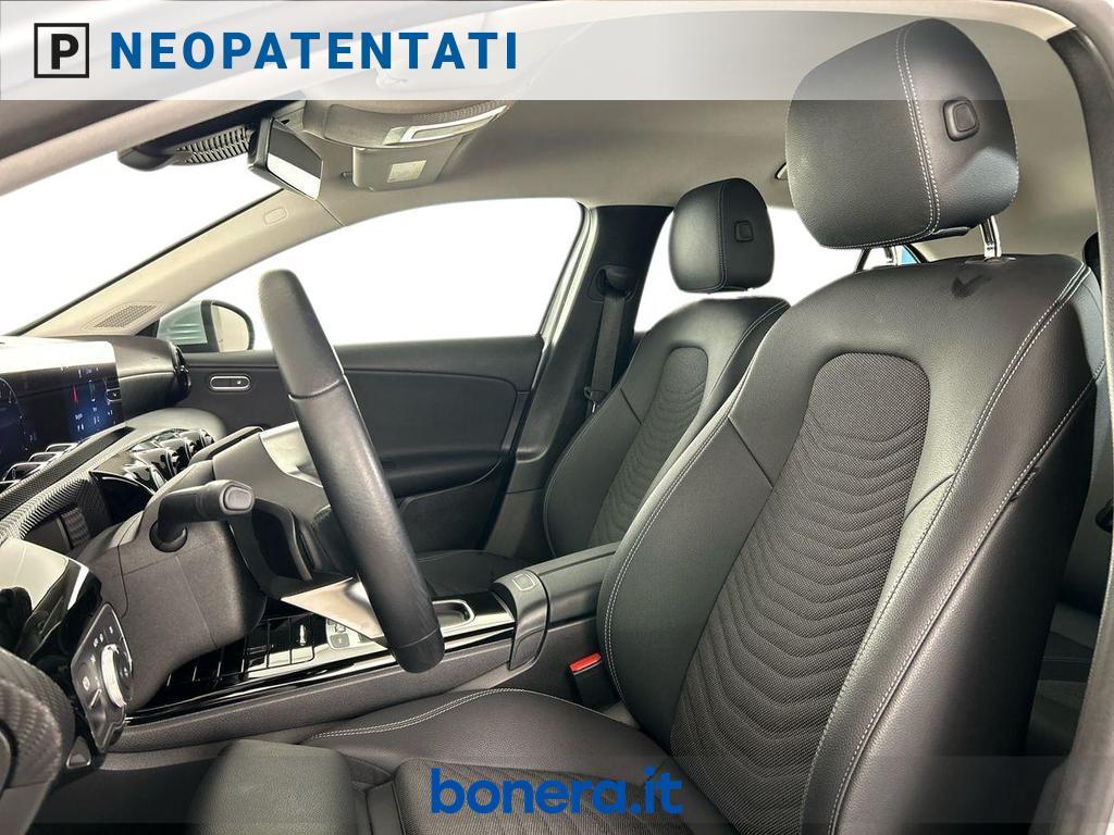 Mercedes Classe A 180 180 D Advanced 8G-DCT