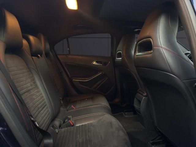 MERCEDES-BENZ A 200 d Automatic Premium