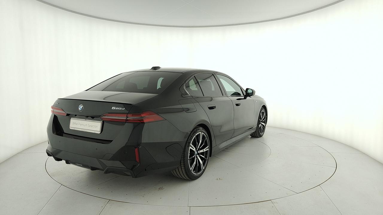 BMW Serie 5 G60 Berlina - 520d 48V xdrive MSport Pro auto