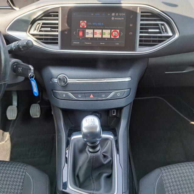 PEUGEOT 308 BlueHDi 100 S&S SW Business Autocarro