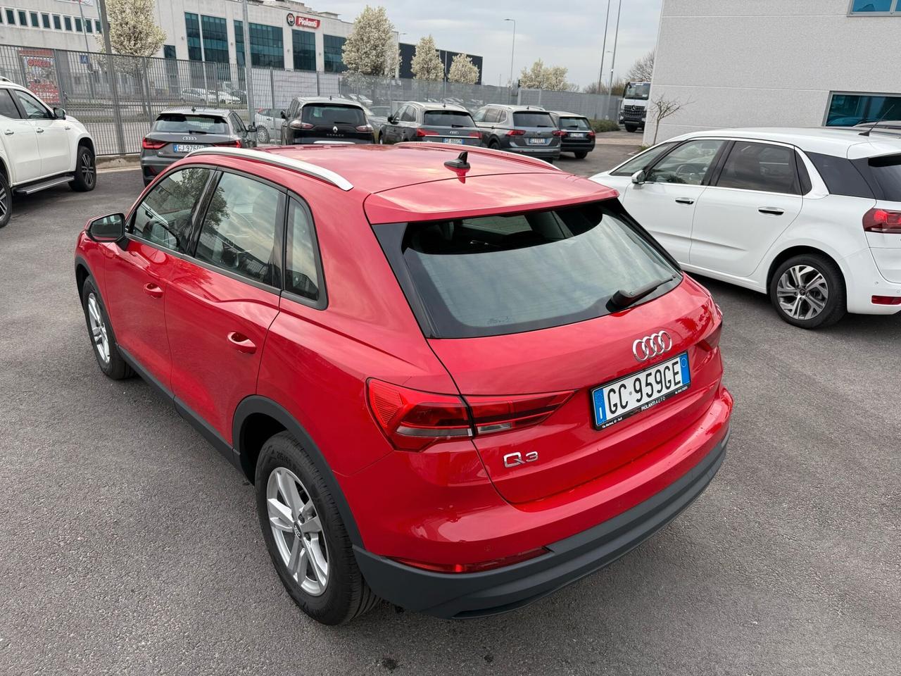 Audi Q3 35 TDI S tronic Business