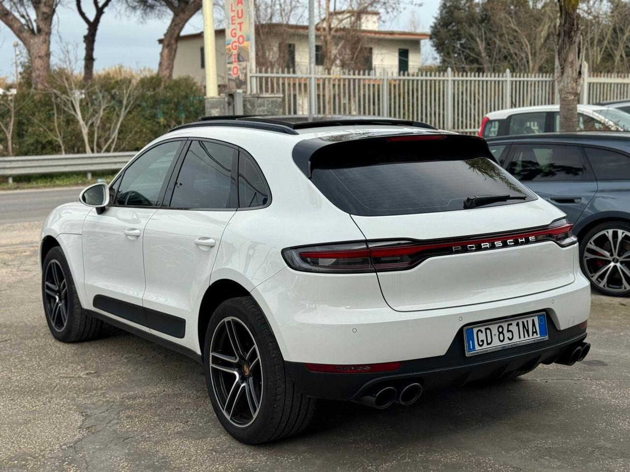 Porsche Macan 2.0 245 CV TETTO APRIBILE