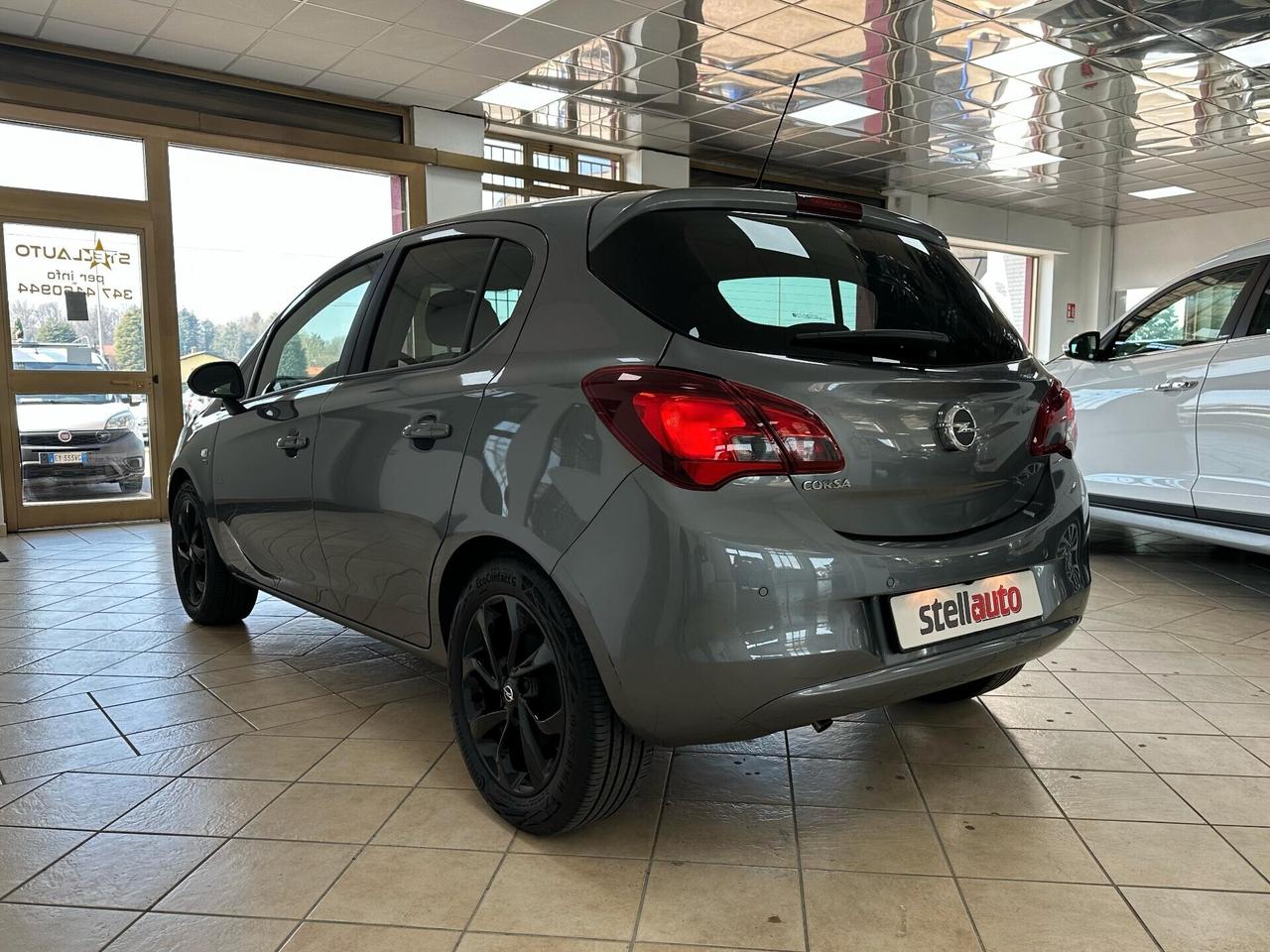 Opel Corsa 1.2 5 porte 120 Anniversary