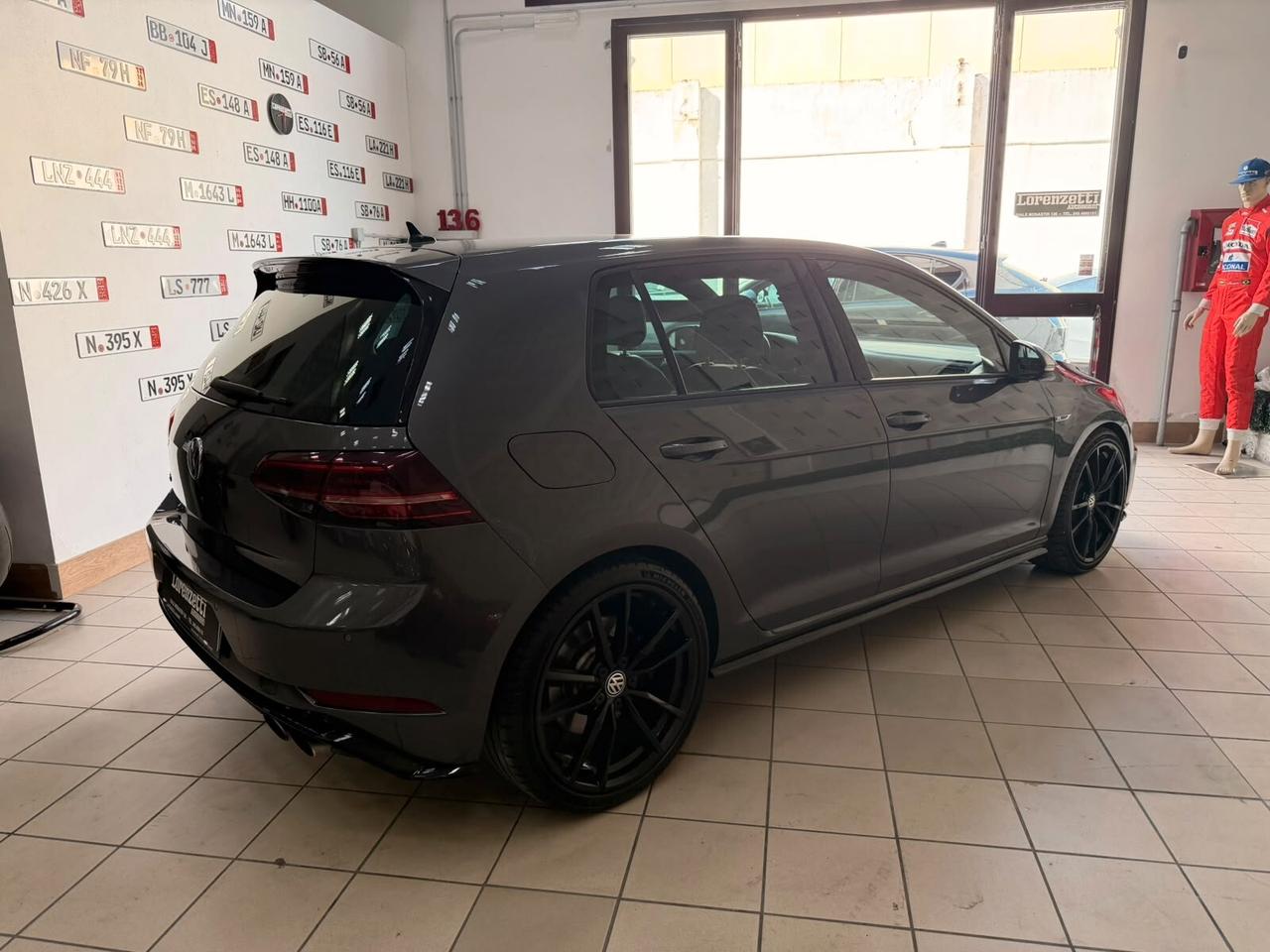 Volkswagen Golf 7.5 R 2.0 TSI DSG - GARANZIA