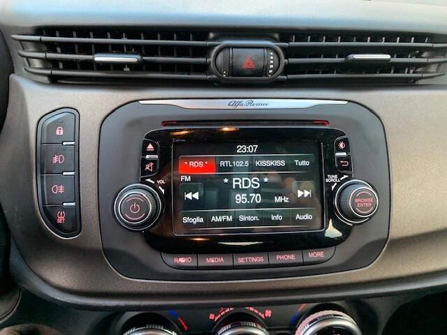 Alfa Romeo Giulietta 1.4 Distinctive Gpl 120cv NEOPATENTATI