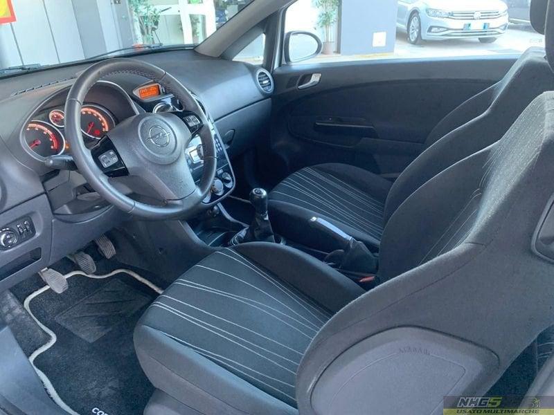 Opel Corsa Corsa 1.2 3 porte Club