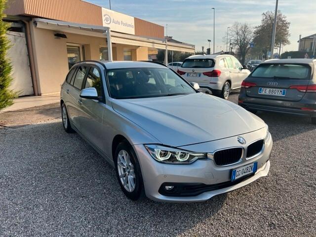 BMW 320 d Touring Business Advantage automatica