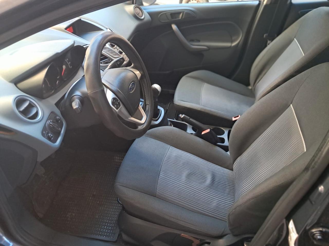 FORD FIESTA 1.6 Diesel 95CV-VISTA E PIACIUTA-Euro1890-