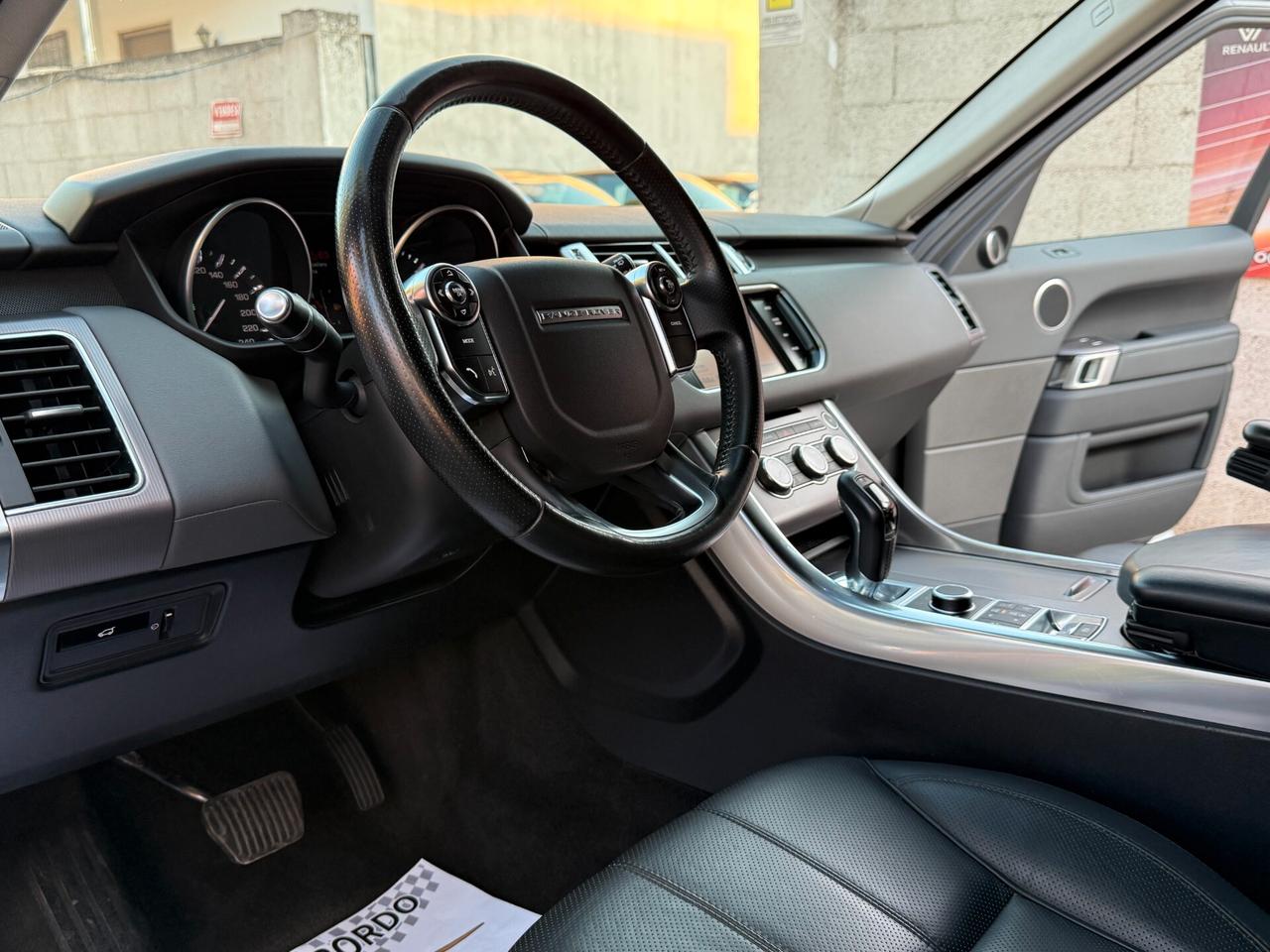 Land Rover Range Sport 3.0 TDV6 HSE NAVI CAMERA