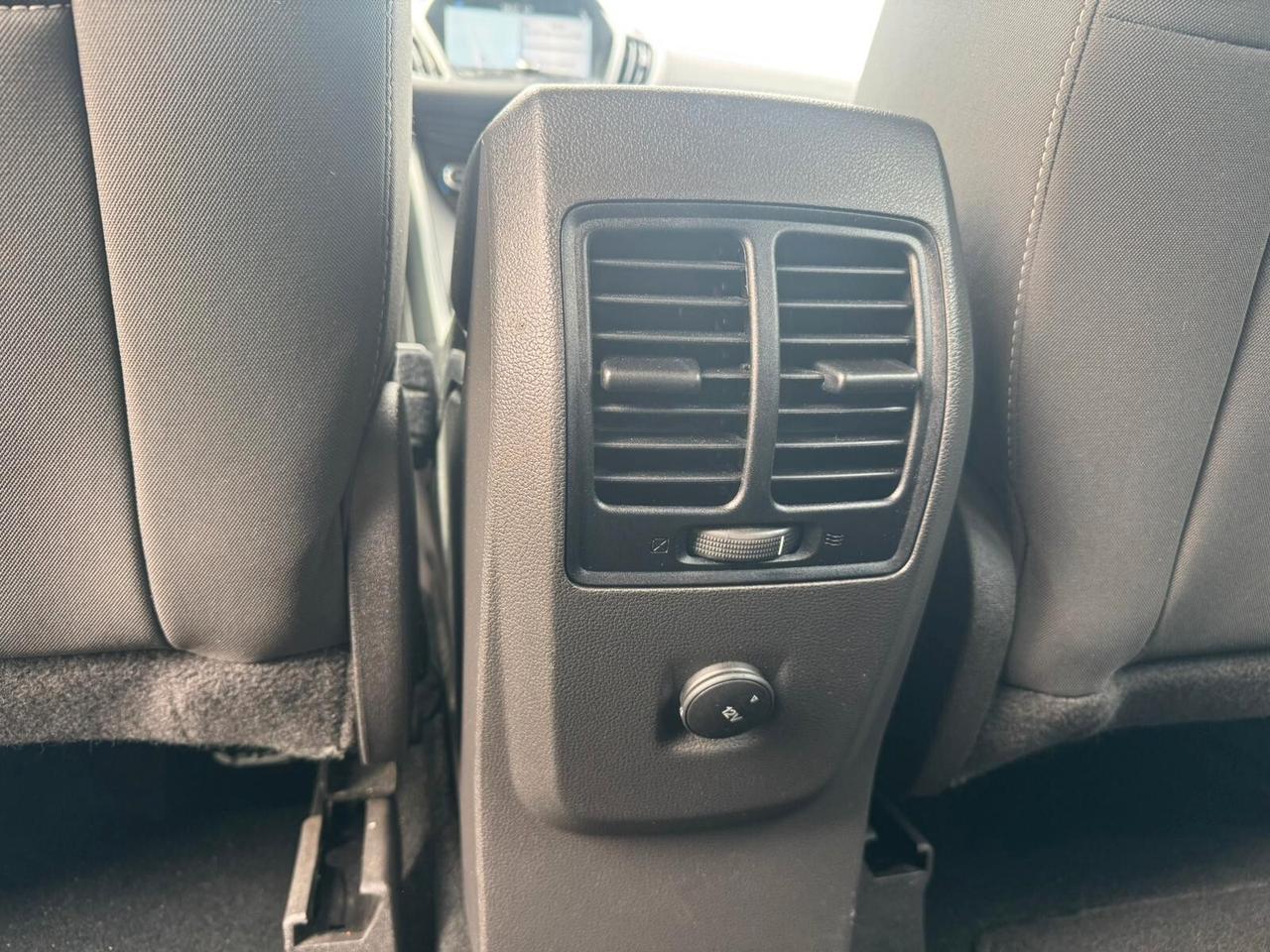 Ford Kuga 2.0 TDCI 120 CV S&S 2WD Business