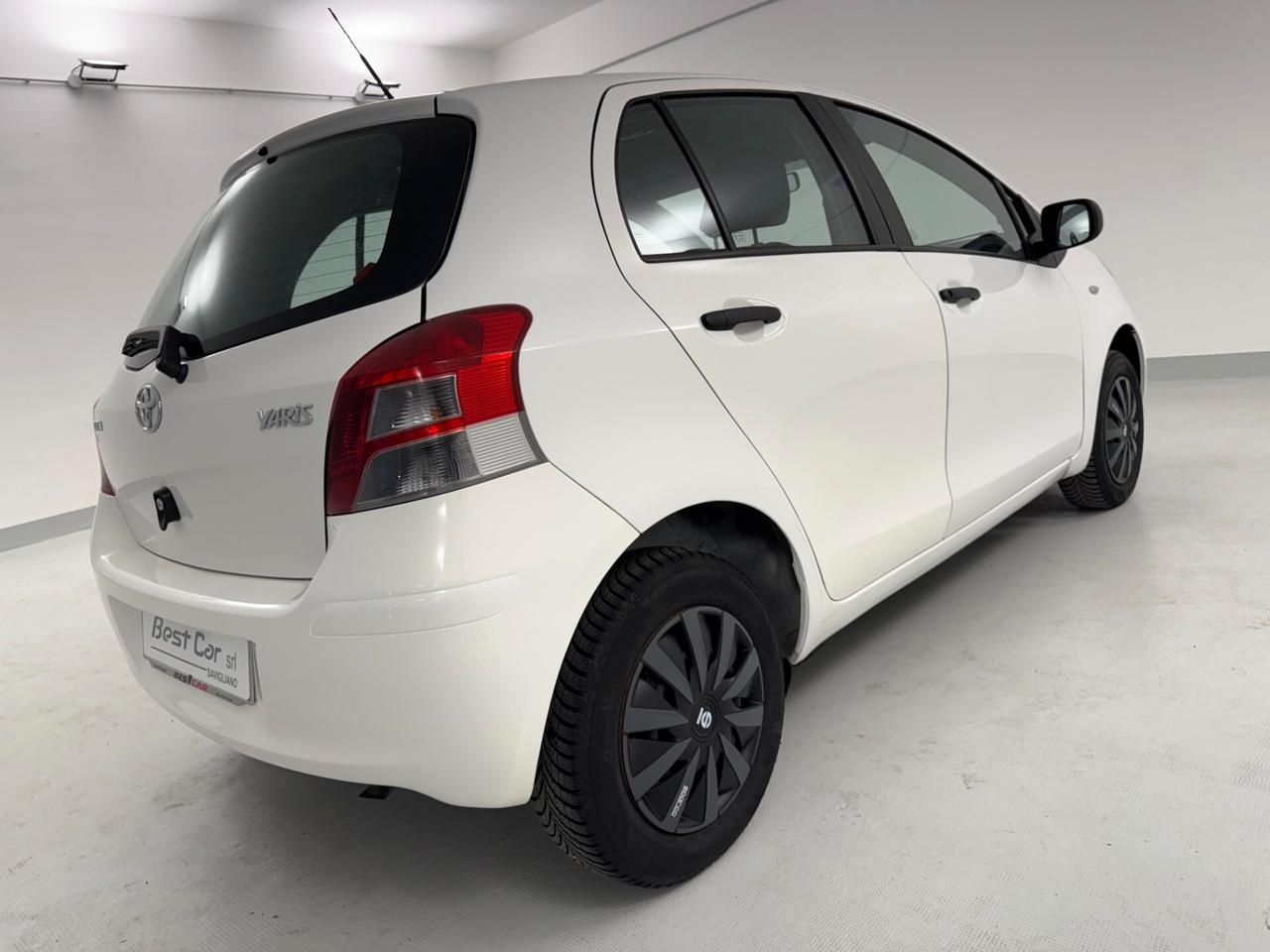 Toyota Yaris 1.0 3 porte
