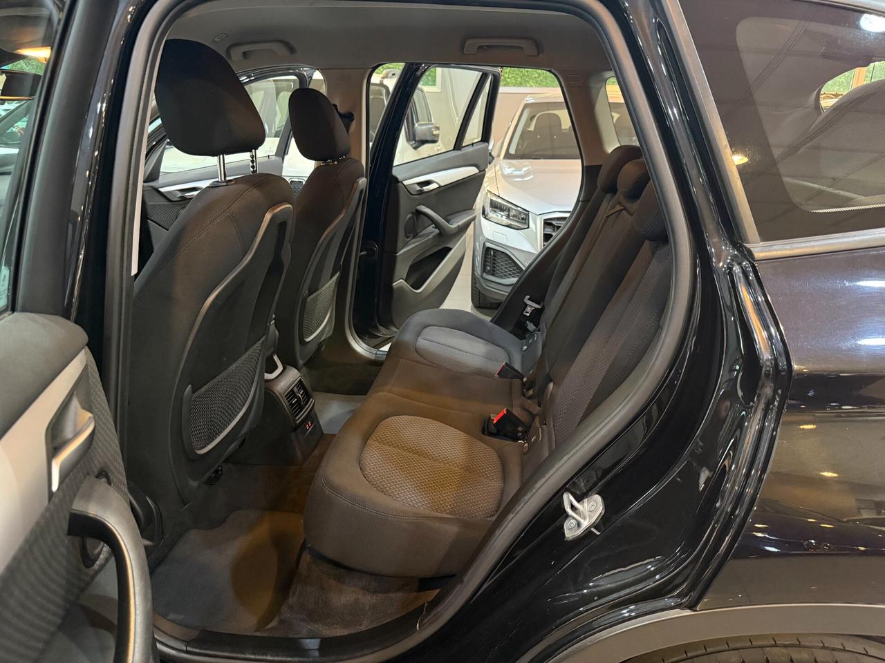 Bmw X1 sdrive16d Business Advantage Neo Patentati