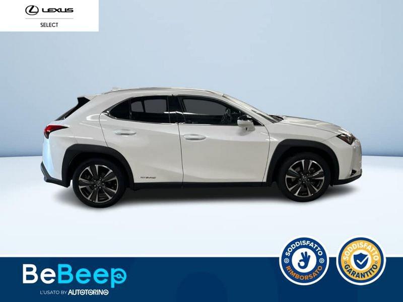 Lexus UX 2.0 PREMIUM 4WD CVT