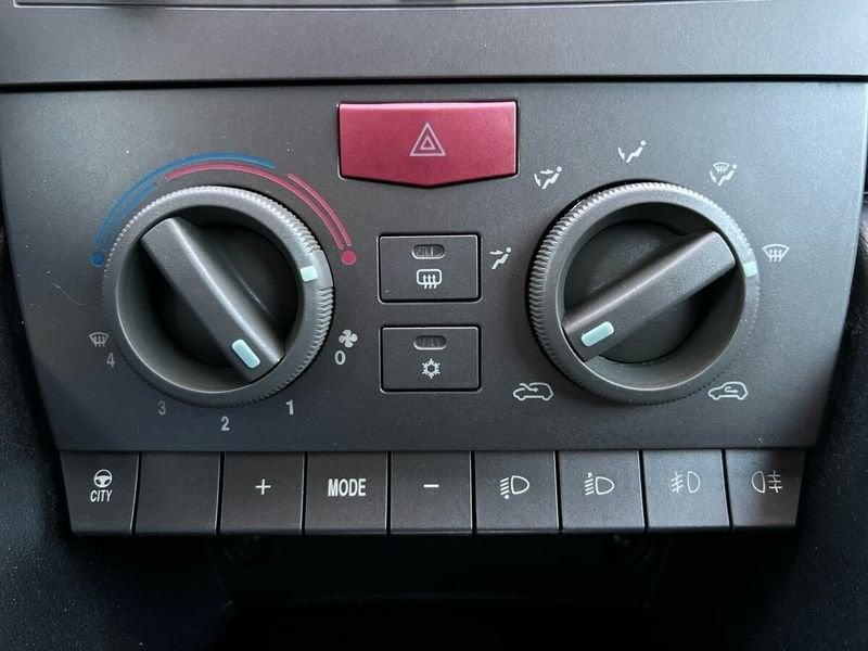 Lancia Ypsilon 1.2 16v Argento