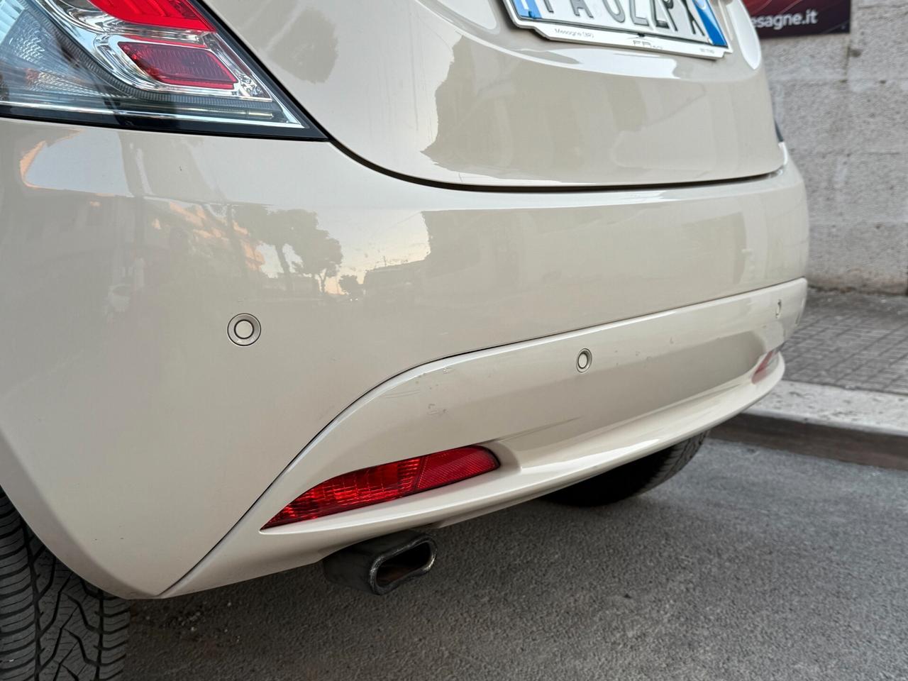 Lancia Ypsilon 1.2 69CV 5P SOLI KM 83.000 - 2015