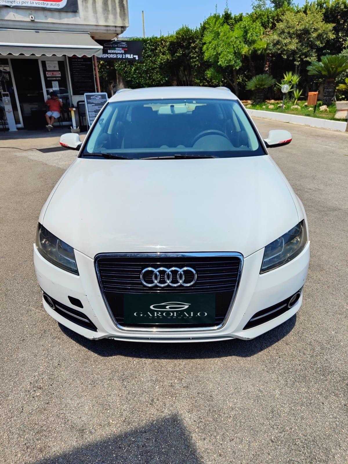 Audi A3 1.6 TDI 105 CV CR Ambiente