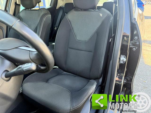 RENAULT Clio 0.9 TCe 12V 90CV 5 porte Costume National