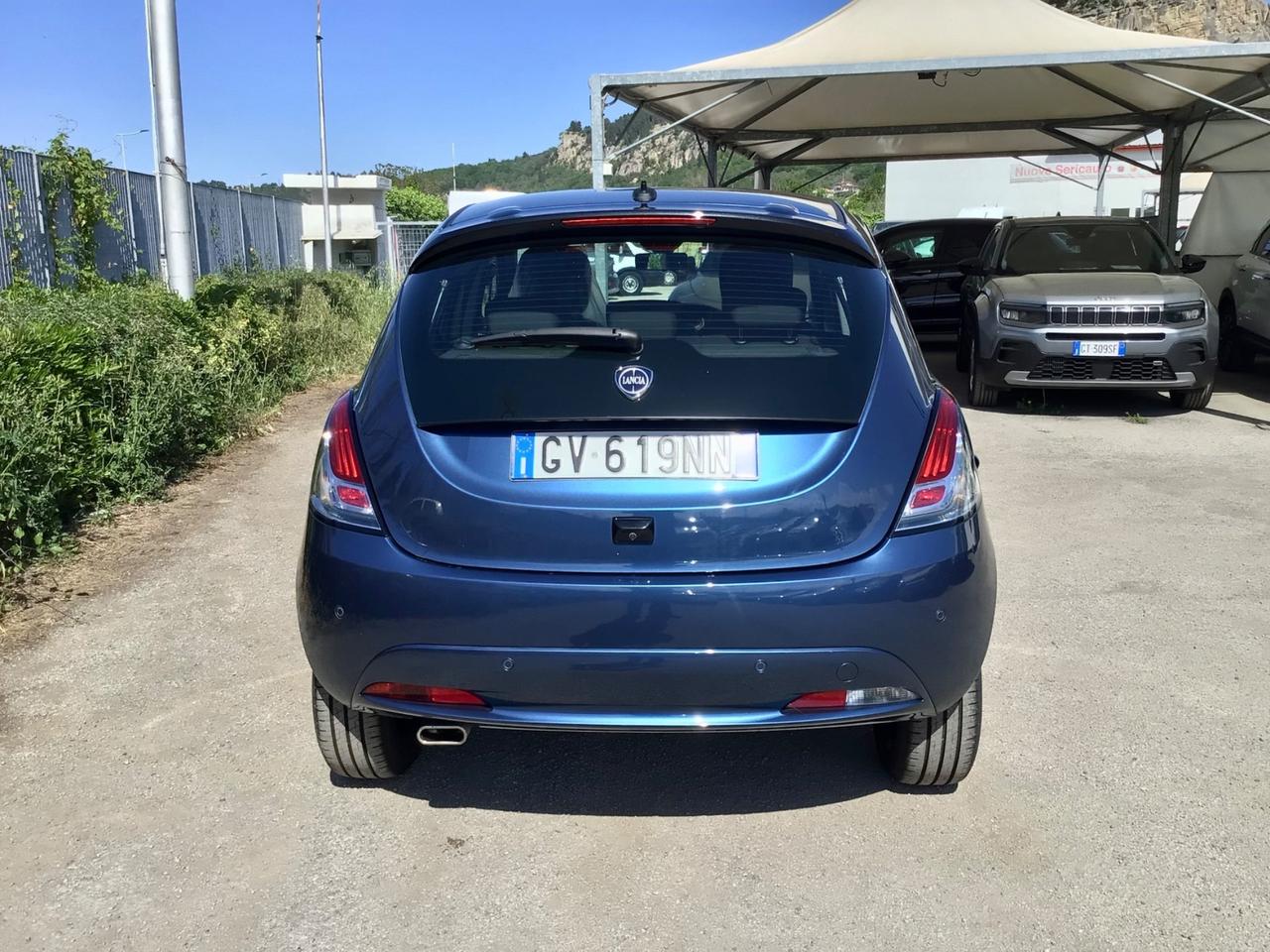 Lancia Ypsilon 1.0 FireFly KM 0 Hybrid Platino