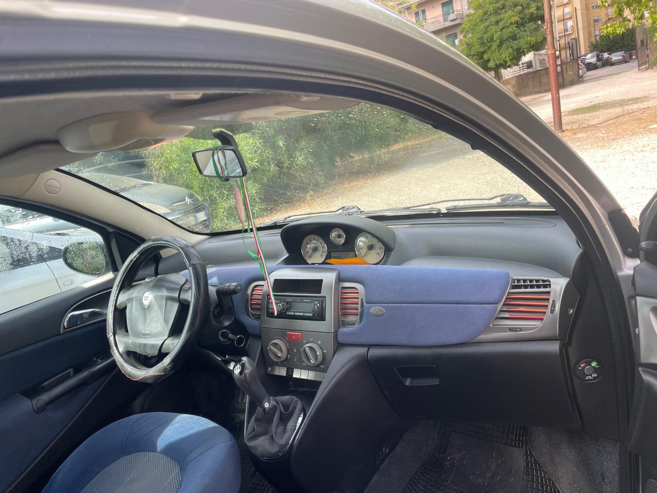 Lancia Ypsilon 1.3 Multijet 16V Argento