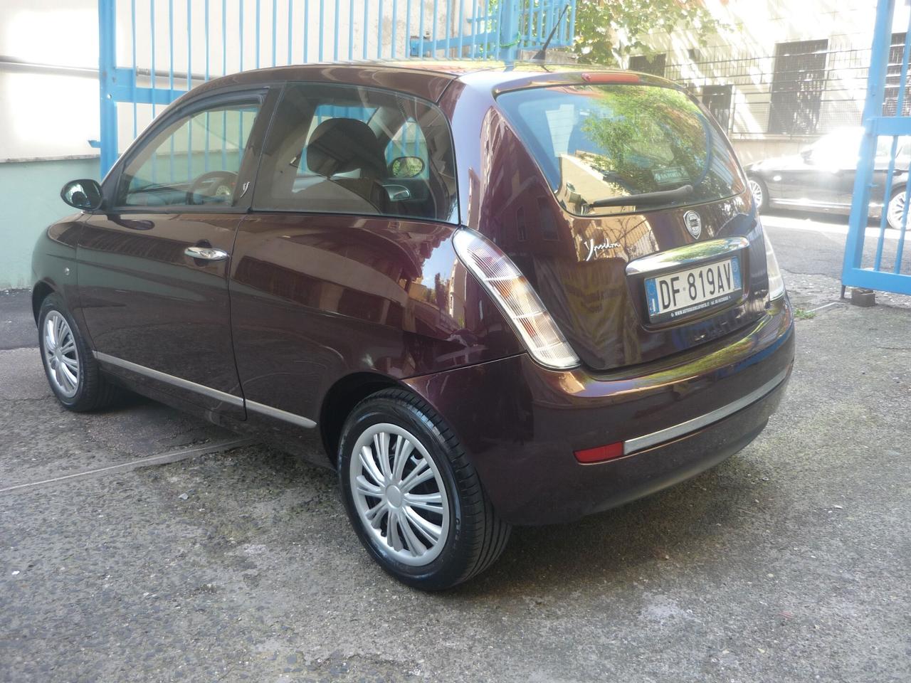 Lancia Ypsilon 1.2 Oro Giallo