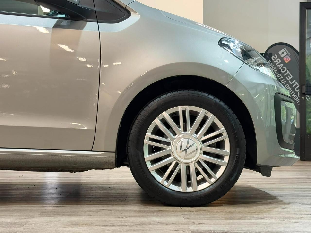VOLKSWAGEN UP! 1.0 60cv 3p 59.000km NEOPATENTATI