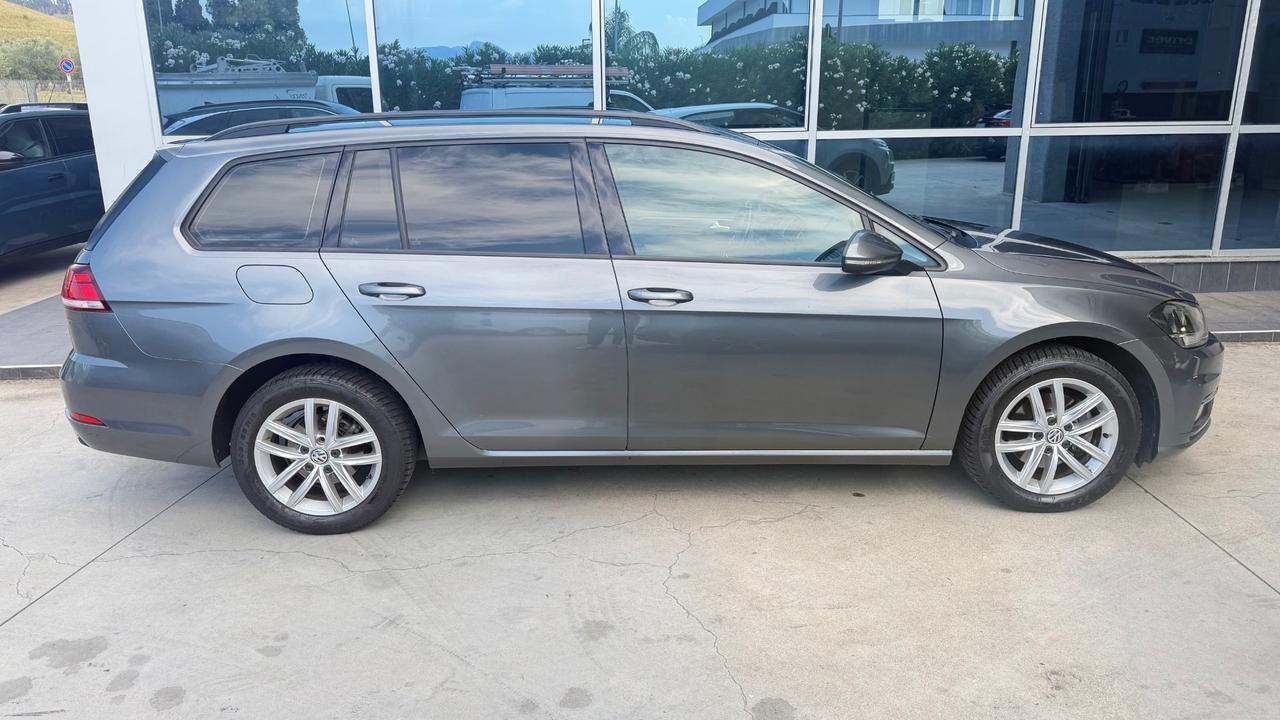 Volkswagen Golf Variant 1.6 TDI 115 CV Business BlueMotion Technology