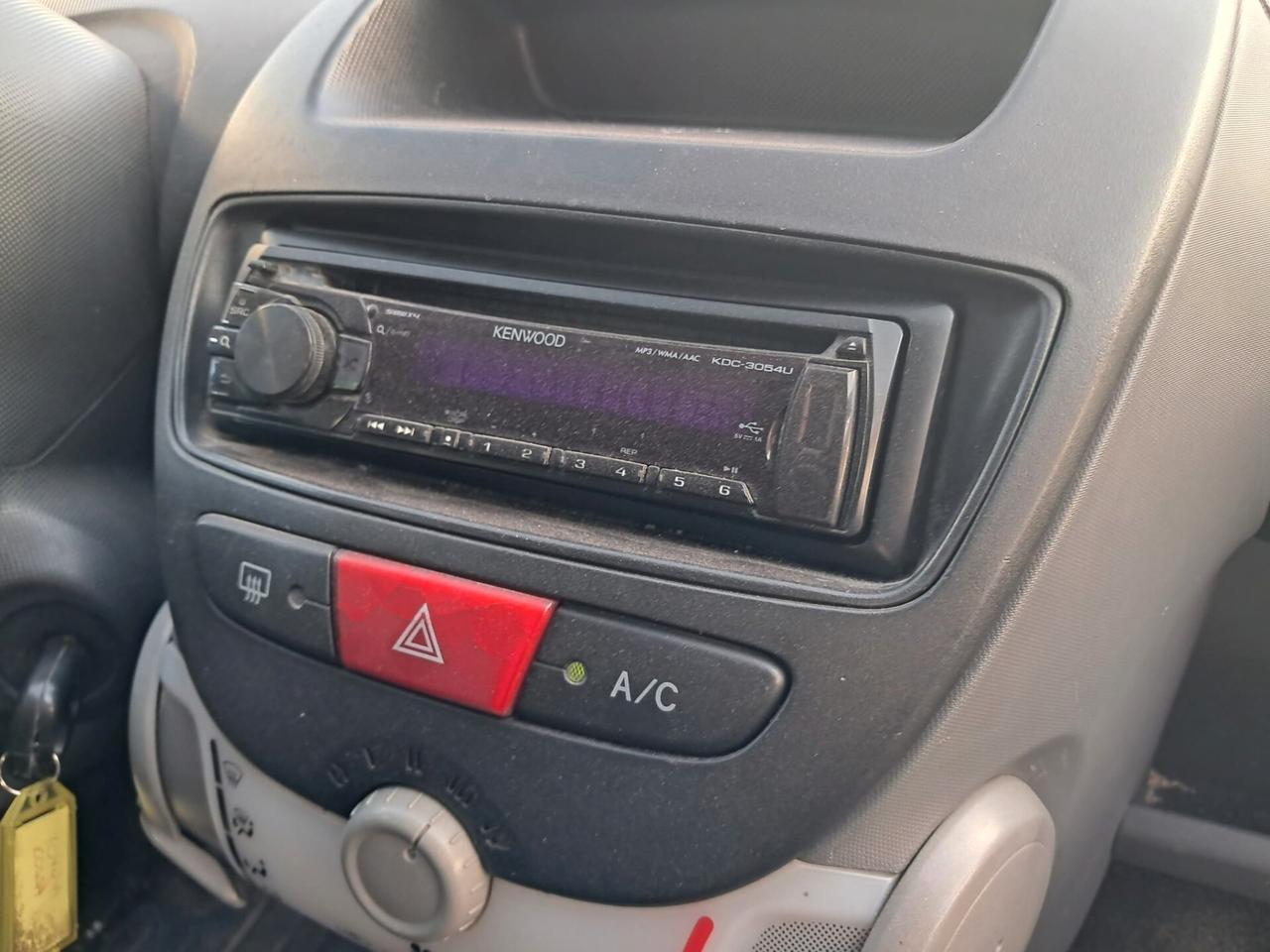 Toyota Aygo 1.0 12V VVT-i 5 porte Sound