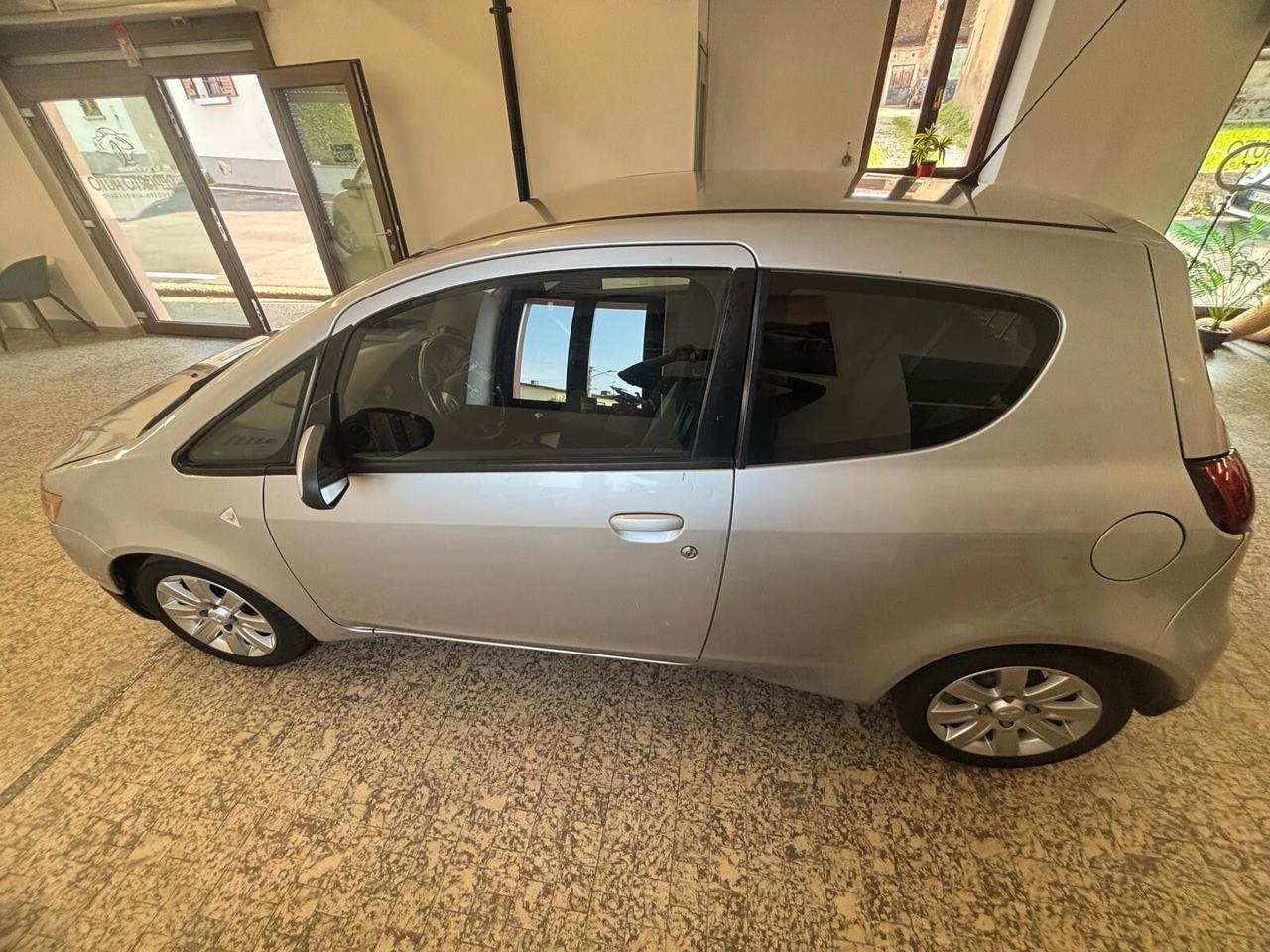 Mitsubishi Colt 1.1 12V 3p. Inform