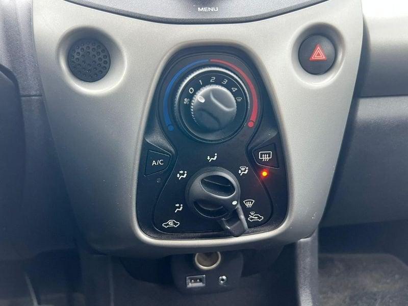 Citroën C1 1.0 VTi 68 Live LEGGI