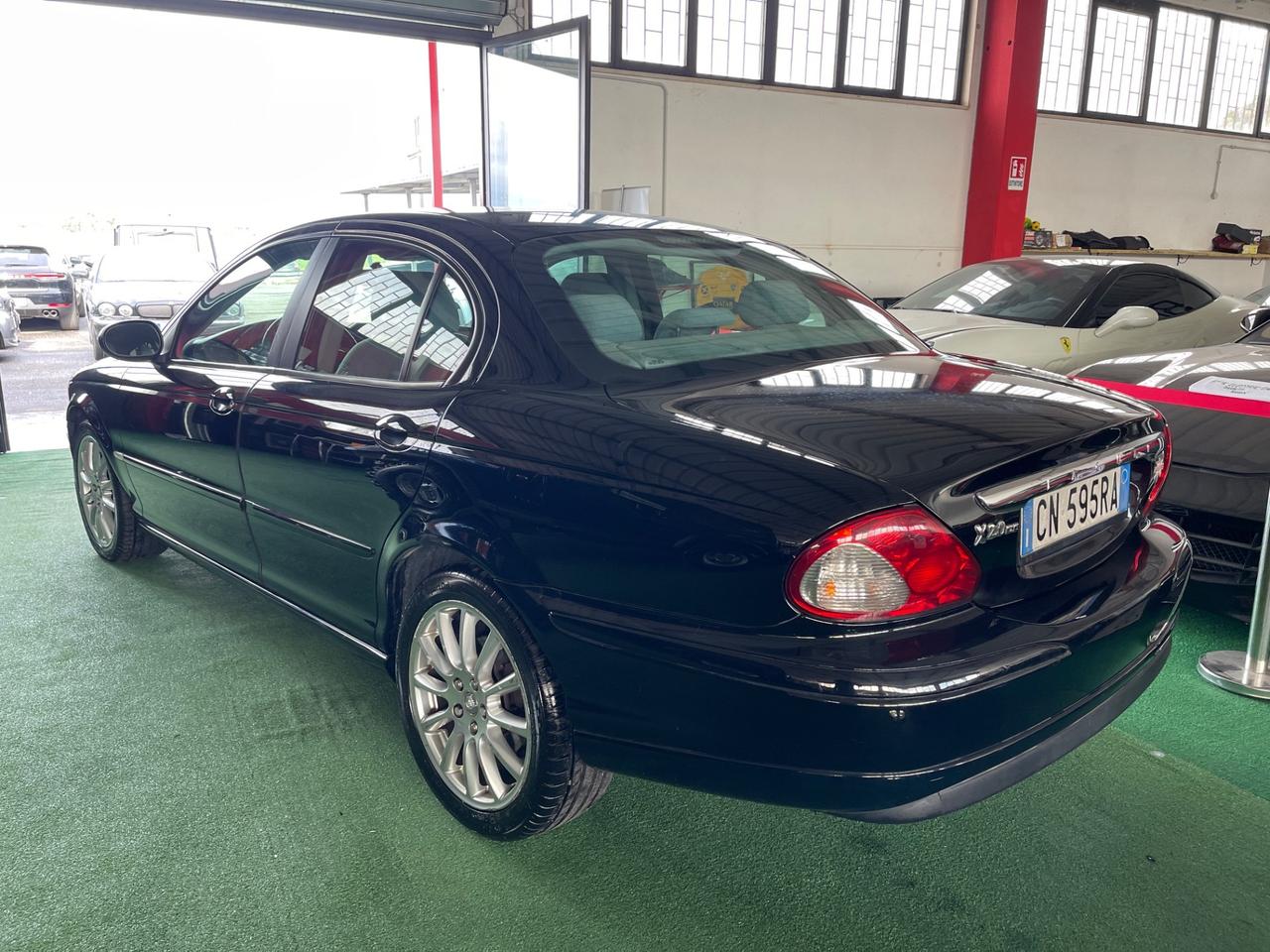 Jaguar X-Type 2.0D Cambio Manuale PERMUTE RATE