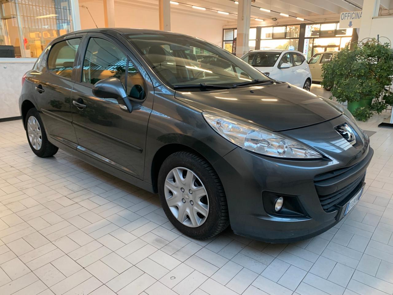 Peugeot 207 1.4 8V 75CV 5p. Energie