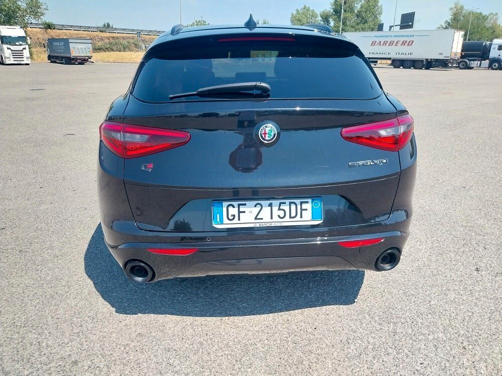 Alfa Romeo Stelvio 2.2 Mjtd II 210 CV AT8 Q4 Veloce