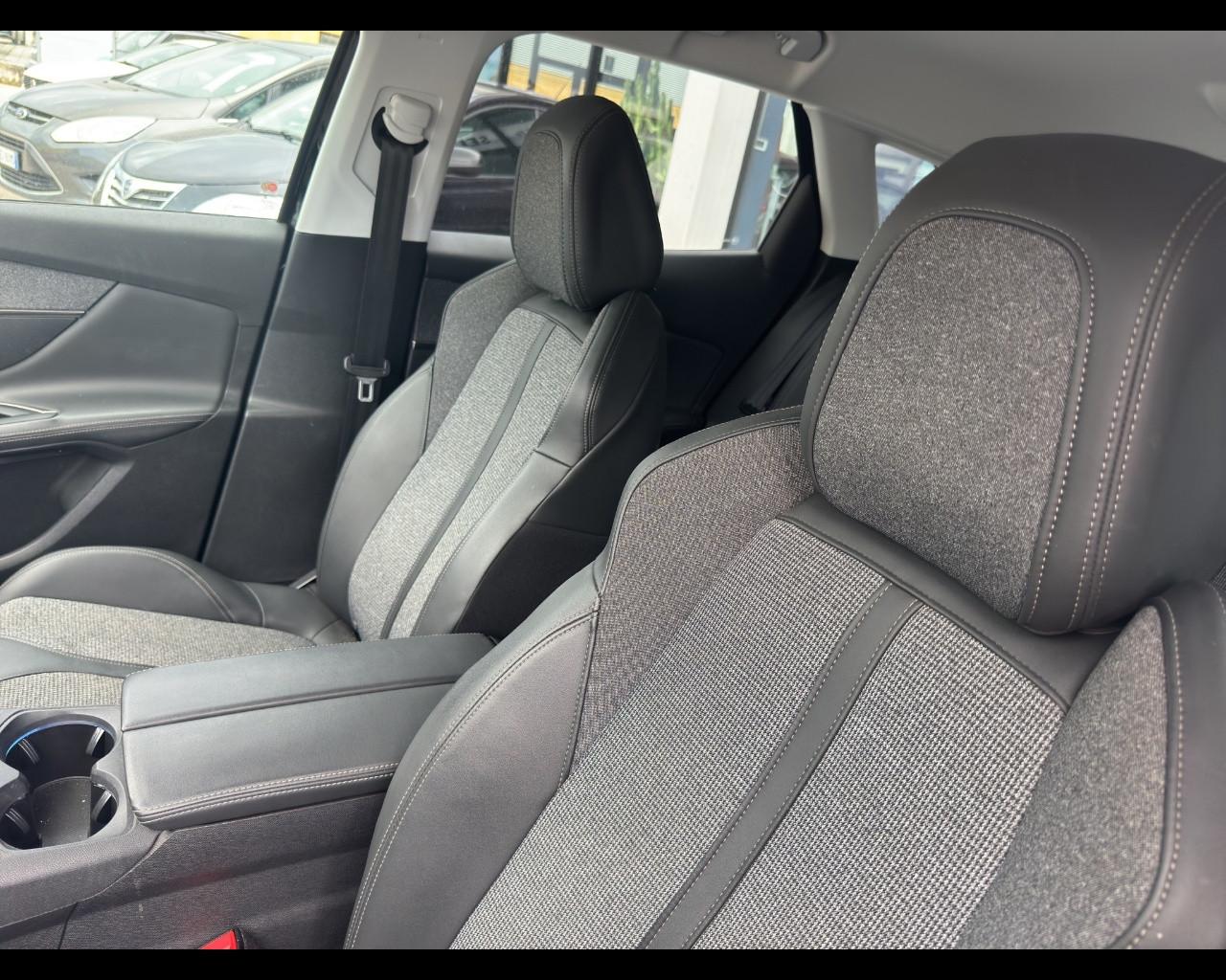 PEUGEOT 3008 2ª serie - 3008 BlueHDi 130 S&S Allure
