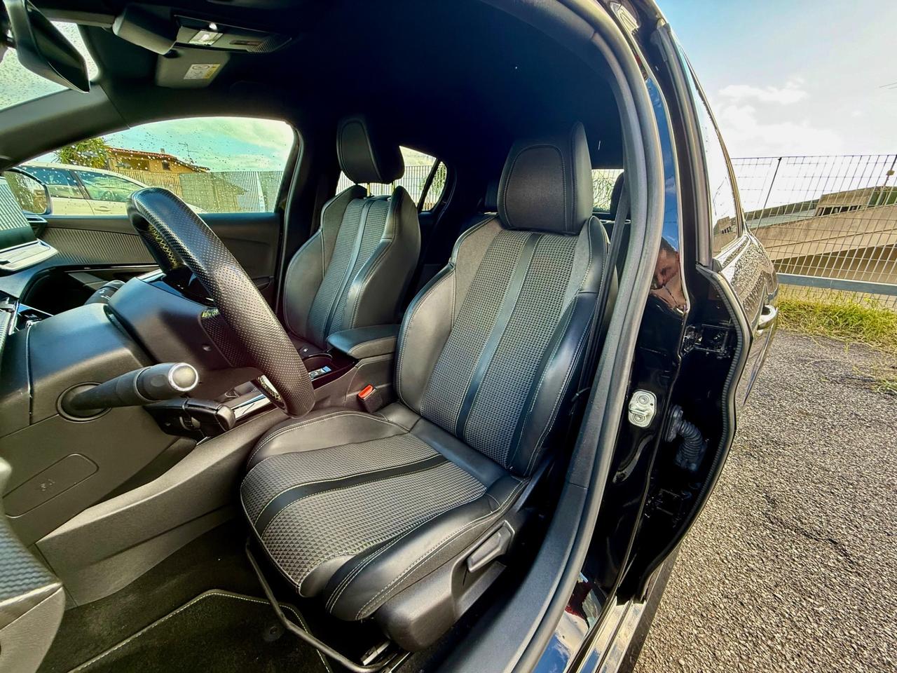 PEUGEOT 208 BLUEHDI 100 CV GT LINE