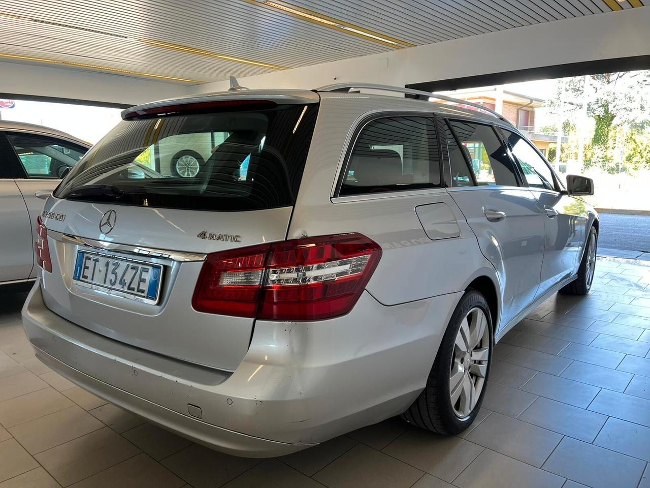 Mercedes-benz E 250 CDI 4Matic AVANTGARDE