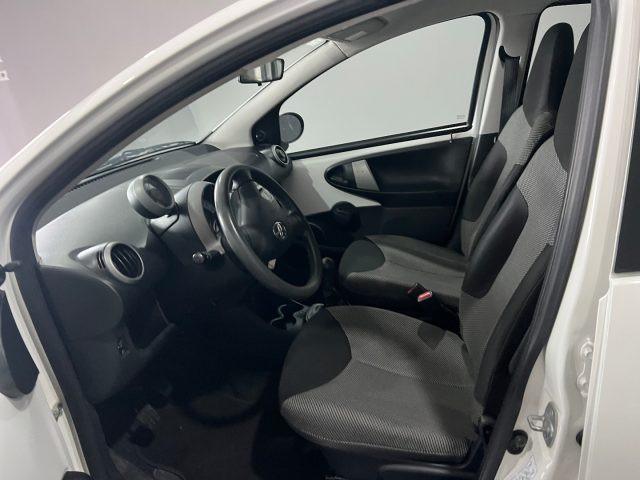 TOYOTA Aygo 1.0 12V VVT-i 5 porte Active Connect