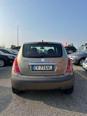 Lancia Ypsilon 1.3 mjt Argento 100